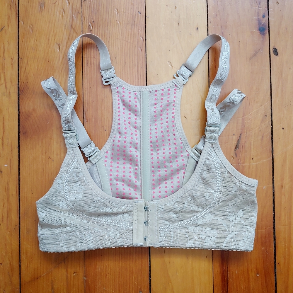 NWOT Women's Magic Bra Shaper Vest